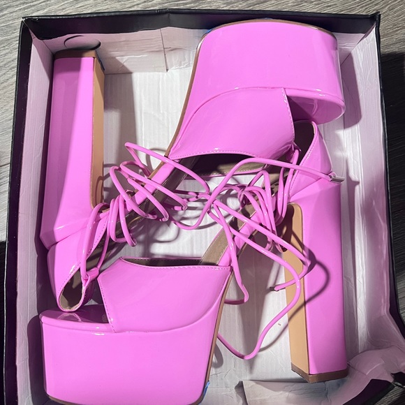 EGO Shoes - VERONY LACE UP OPEN PEEP TOE STATEMENT BLOCK HEEL IN PINK PATENT